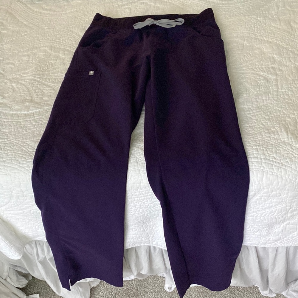 Figs Scrub Set in Deep Purple